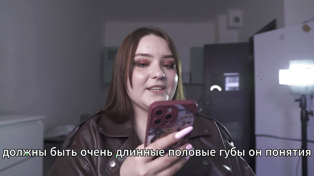 Poveste porno - Soția locotenentului se așează bucuroasă sub șef (rusoaică, muie, sex dur, încornorat)