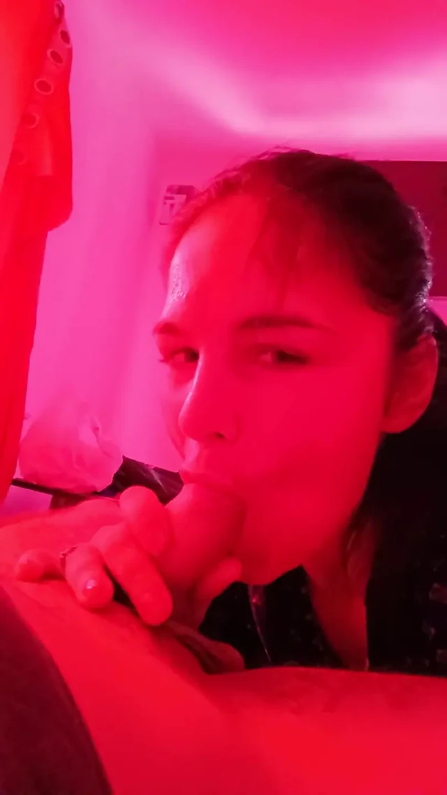 Stepdaughter Sucks My Dick at Night