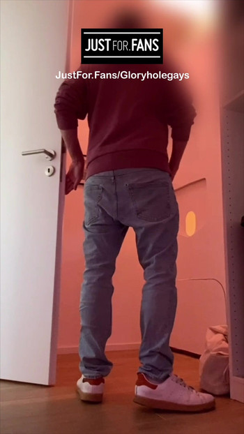 Golden Gloryhole Young Rock-Hard Stud Fills My Throat First Then Absolutely Drowns the Cookie