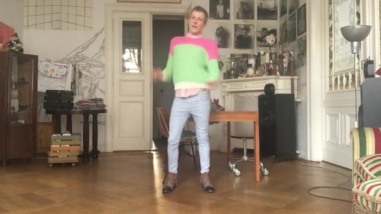 TWINK IS ALWAYS HUNGRY FOR RAW COCK