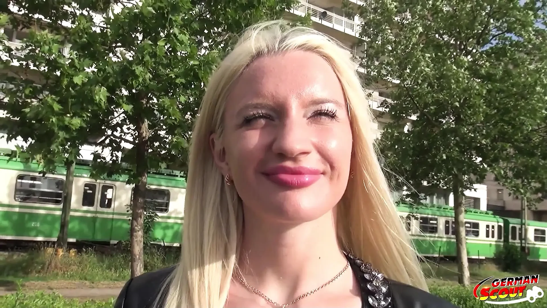 German scout - la studentessa angel vital