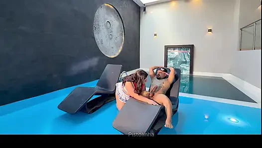 Chubby big ass giving her beautiful ass to the dwarf with a very big dick