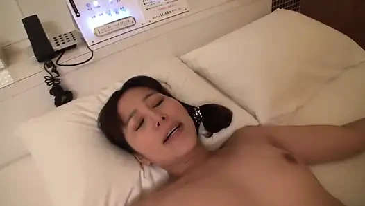 K-Cup супер молочная жена, Megumi, 42-летняя
