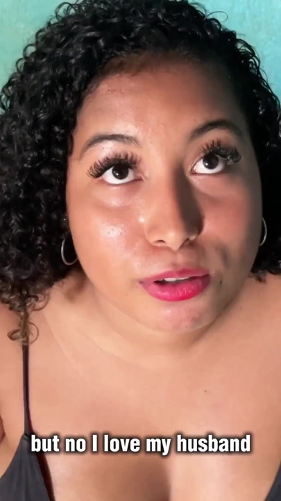 Hot stranger accepts my deal and ends up swallowing my milk | Clip 1