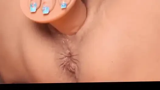 Küçük linda götünü dolduruyor