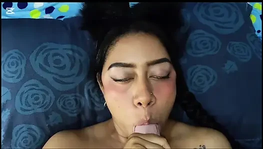 Ich gebe einer russin, was einem anhänger mit oralsex endet