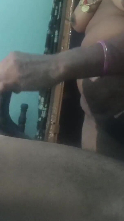 Une villageoise desi fait des sodomie et fait semblant | Clip 1