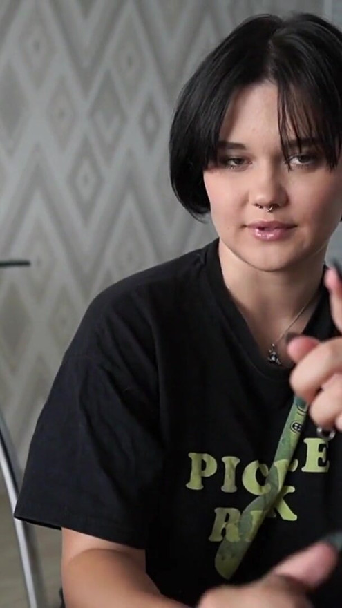She knows how to please me | Clip 2