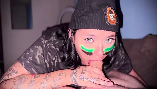 My cuckold friend's girlfriend dressed up so no one could see the way she gives me her pussy, I recorded everything!