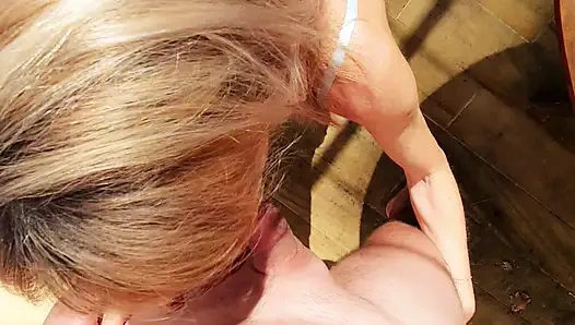 Ich liebe es, während des Aperitifs geblasen zu werden