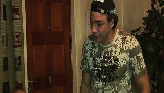 Kumda Gömülü Güzellik: Vahşi Açık Hava Fetiş Seks