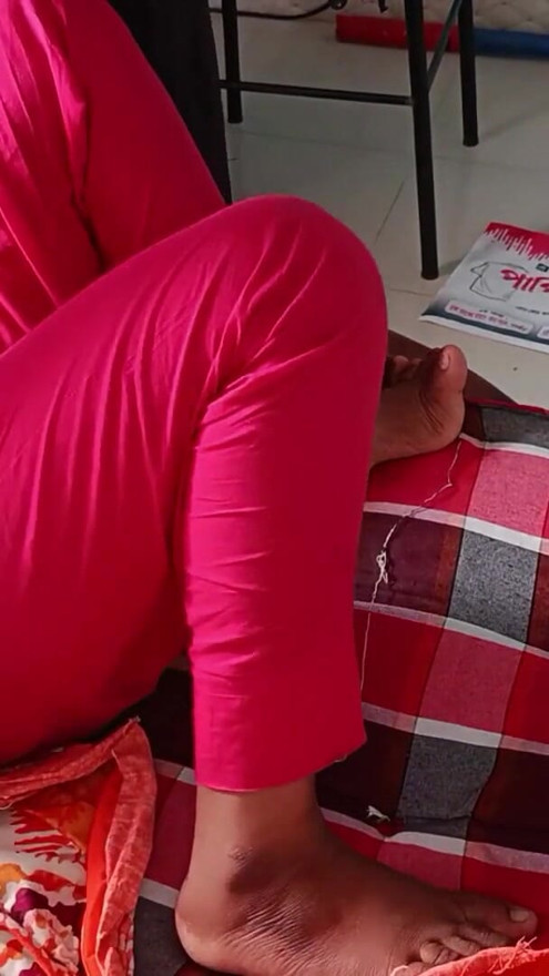 Desi girl madam with worker real sexs | Clip 1