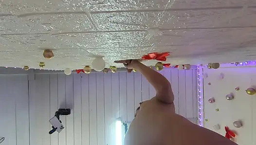 Kenarda yarak vardı ve yarağı geçti. Sheer MisssVikki