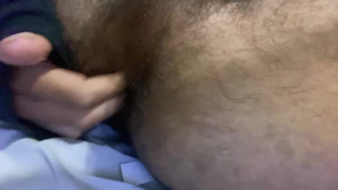 lightskin bottom plays with her bussy