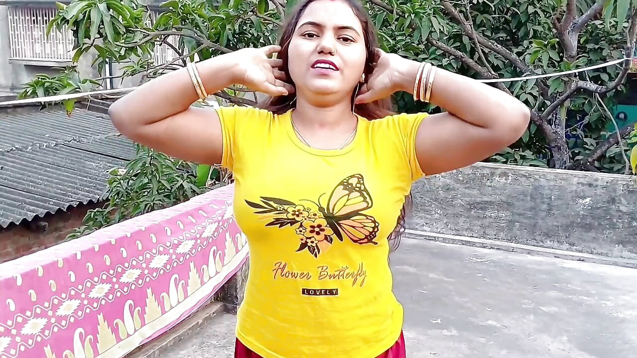 Xxx Marathi cameriera procace esce dal bagno nuda dopo uno scherzo da parte del fratellastro