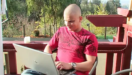 Spreizen sie diese beine für mächtigen schwanz