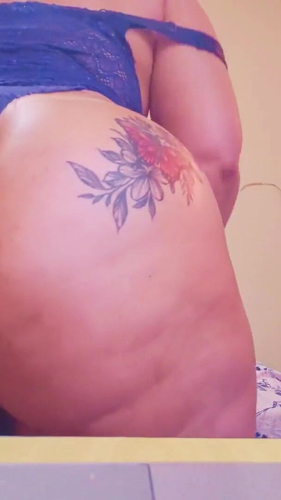 The most TOP liberal hotwife for male eaters | Clip 1