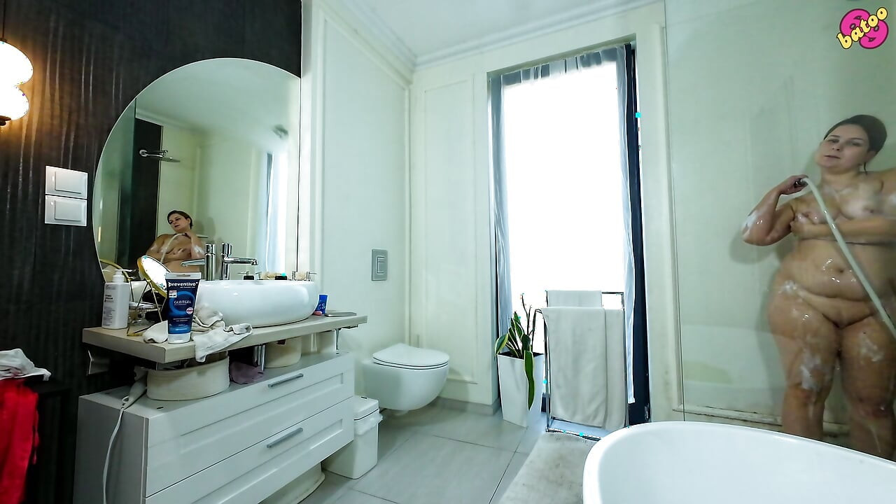 Lo estaba seduciendo con mi tapón trasero