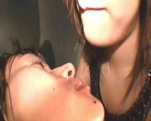 kiss