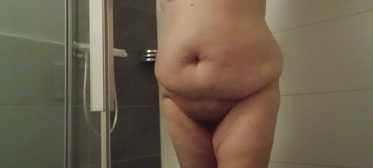 Mature BBW își face burta mare să tremure Eva Pur