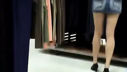 Shoeplay at the Mall