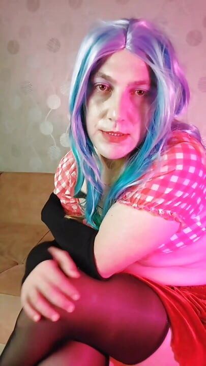 The Medusa Appearance Sissy Pretty Pinky