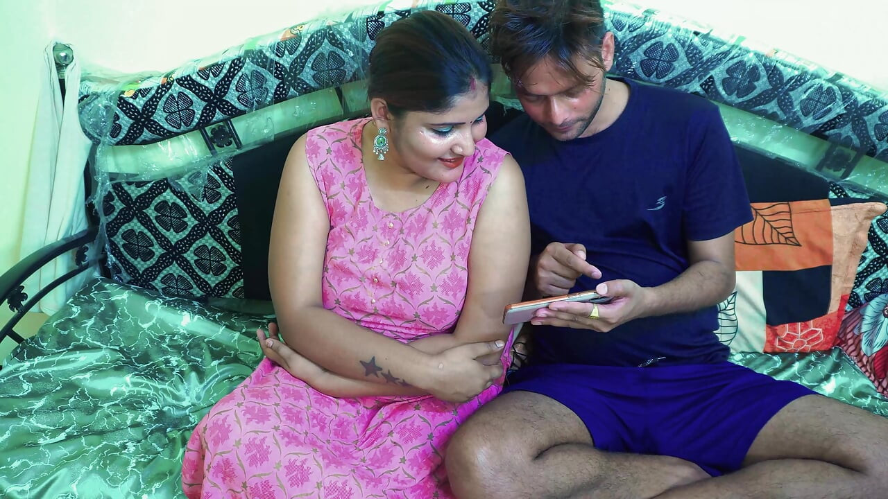 Amazing Desi cute girl sex with uncal clear hindi audio hardcore sex