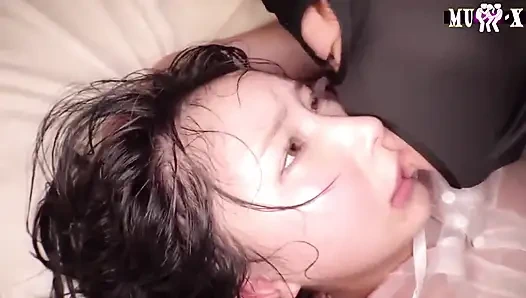 Dört adam, durmadan birbiri ardına dölleme. Mola yok, sadece ham ısı ve saf aşırı yükleme!