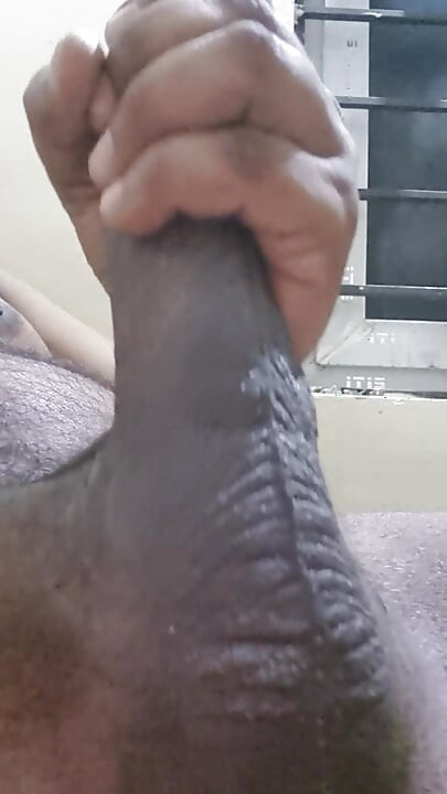 Masturbación con la mano para primero tratando de selfie
