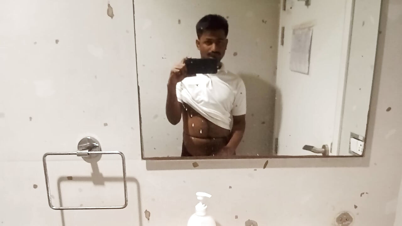 Porn Star Vip on Self Hand Pump