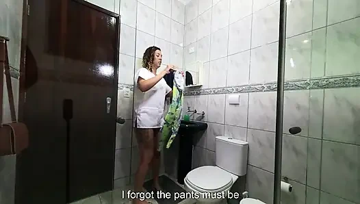 Rutinitas creampie pembantu di pekerjaan barunya.