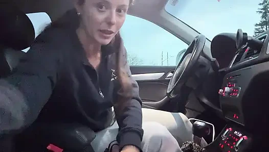 Mengalami orgasme di kursi depan!!