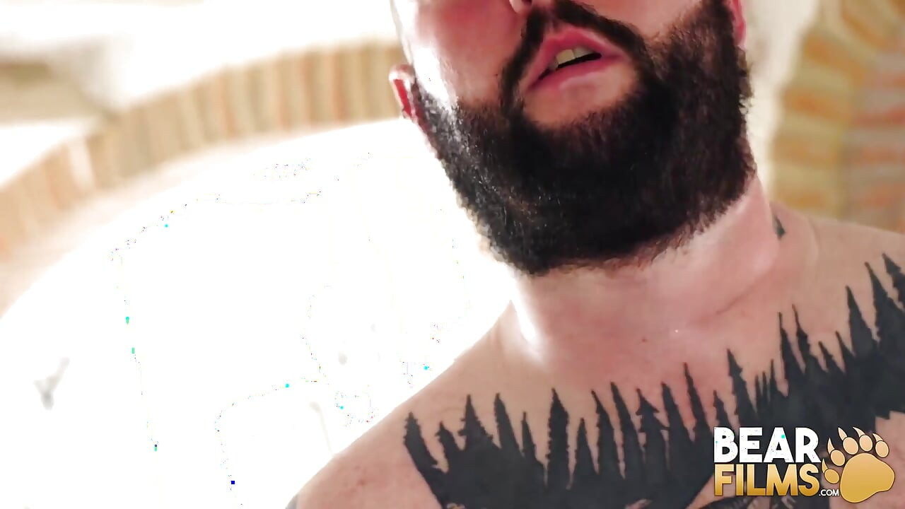 BEARFILMS - Justin West hammered by juicy bear Adam Jones