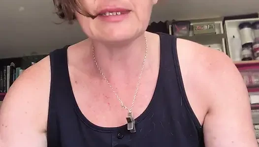 Vahşi ve ellenmemiş çalım sayesinde bir yarağım var gibi görünüyor