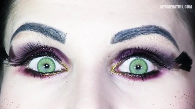 Slave of my eyes...