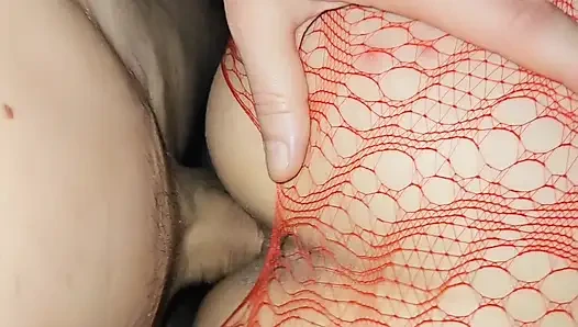 Ateşli blundygirl kırmızı iç çamaşırıyla her şekilde sikiliyor