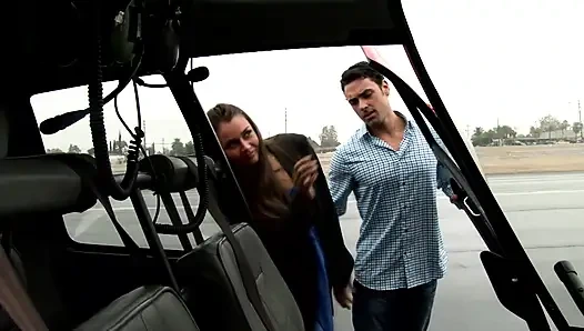 Devote Herrin, Unterwerfung Mit Doppelter Penetration