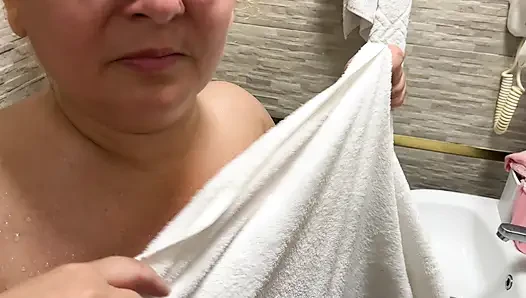 Naked and Wet Zara Charm Enjoying a Hot Hotel Shower