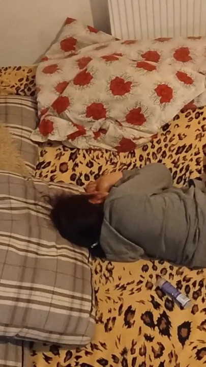 罗马尼亚夫妇 - 卧室里的激情和快乐 |剪辑 3