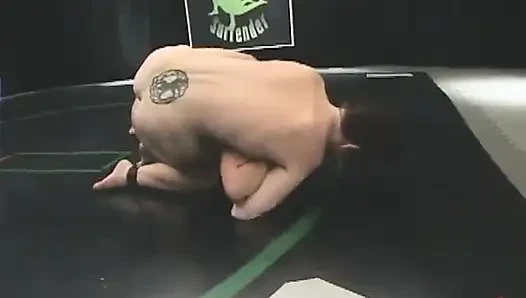 Пират (1-0) против Ени (0-0)