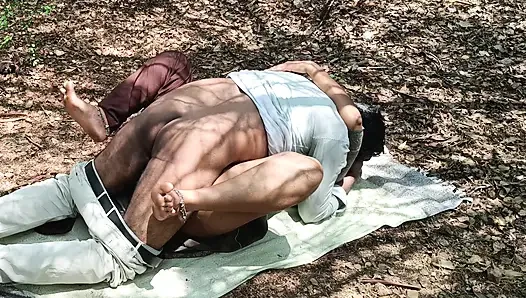 Hot fuck in Forest
