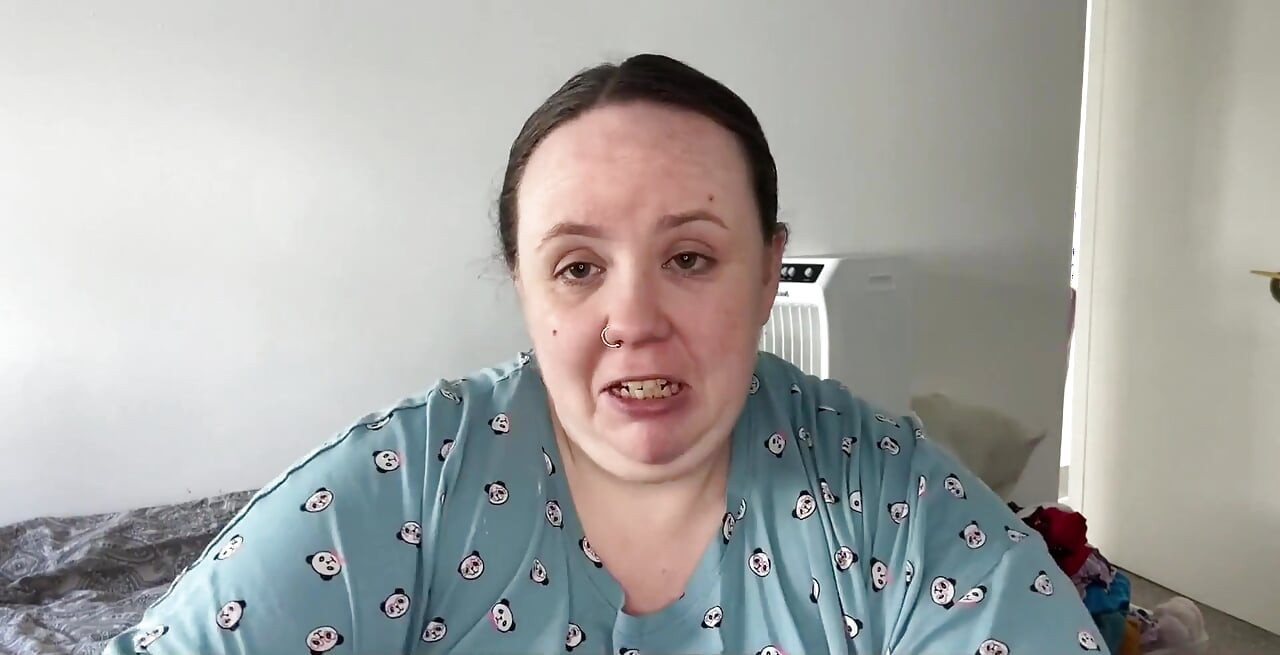 Σημεία συγκατοίκου που παρακολουθείτε Sph πορνό JOI