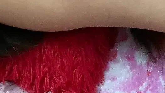 Meine kleine stiefschwester bittet mich, sie zum ersten mal in der Küche zu ficken und in mich zu kommen.