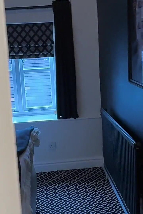 Bystig rödhårig ger den slarvigaste BJ - POV
