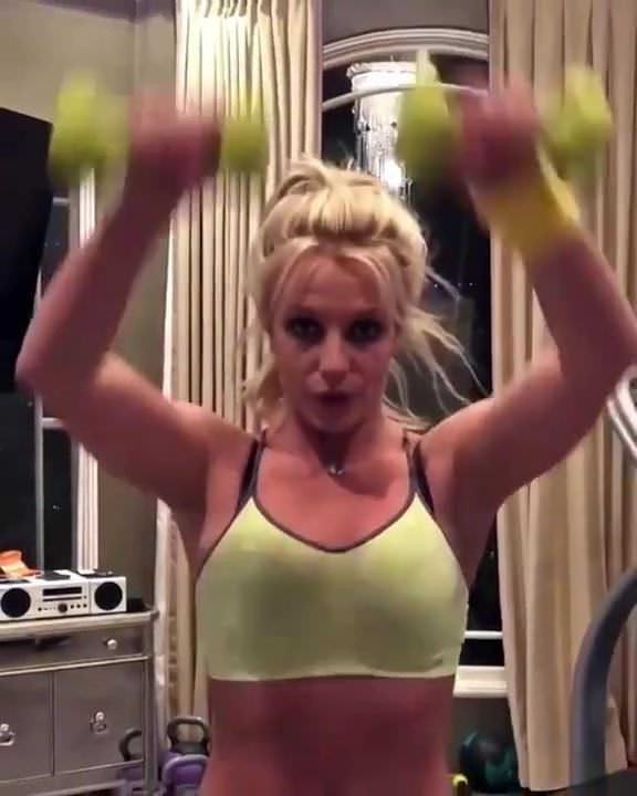 Sexy Britney Works Out