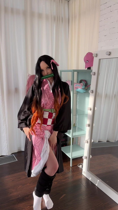 Cheeks out, kimono slipping, can you handle this view?