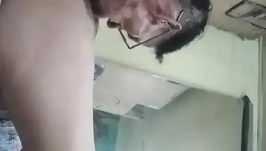 Cennette yine ıslak amcığını yemeyi seviyor