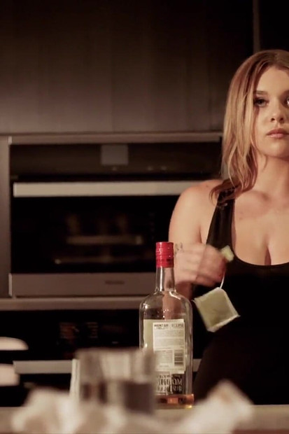 Deeper. Voluptuous Gabbie Breaks From Her Housewife Routine