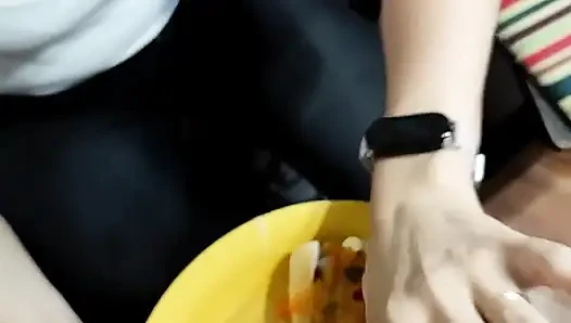 Quickie! Frankfurtlu kızın içine sakso ve boşalma! (ve Black Jeans)