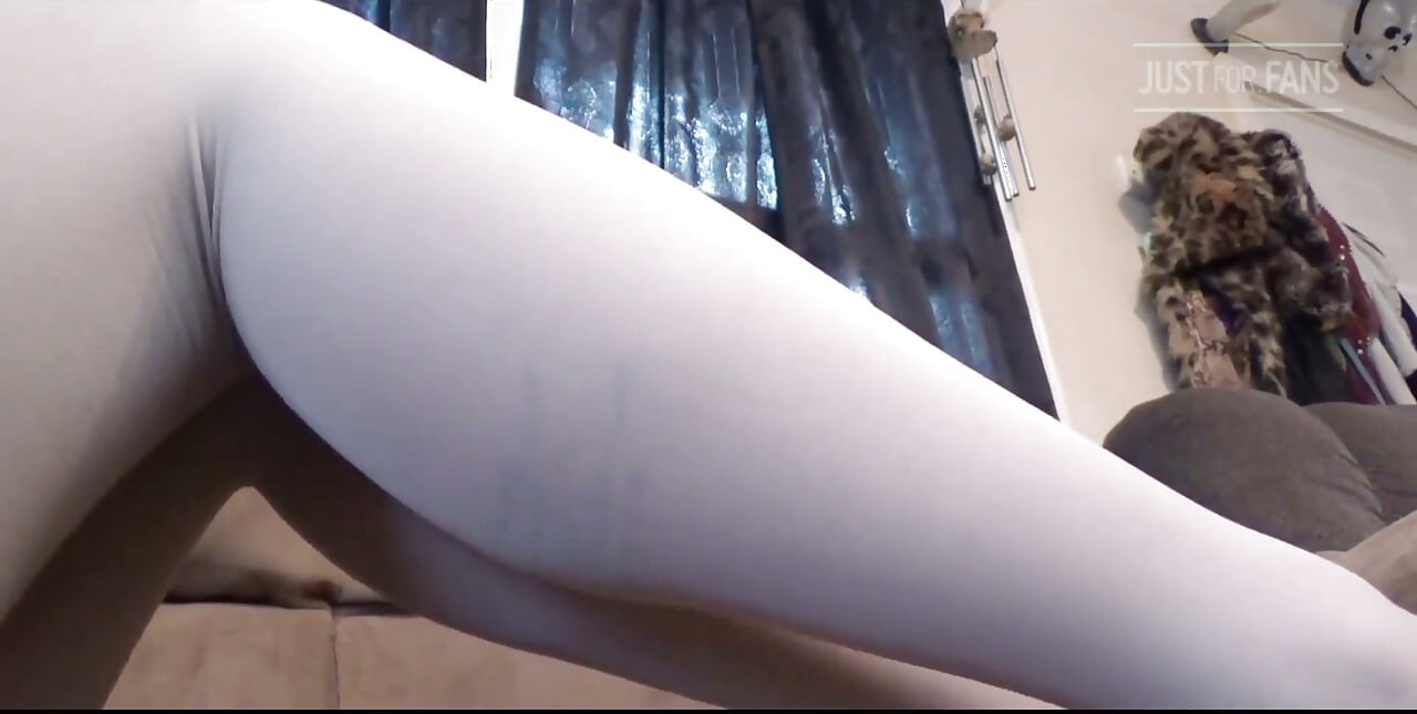 Tan Stocking Calf Flexes